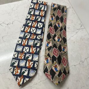 Disney Tigger & Goofy Men's Silk/Polyester Diamond/Golf Print Neck Tie‎ 2 pcs